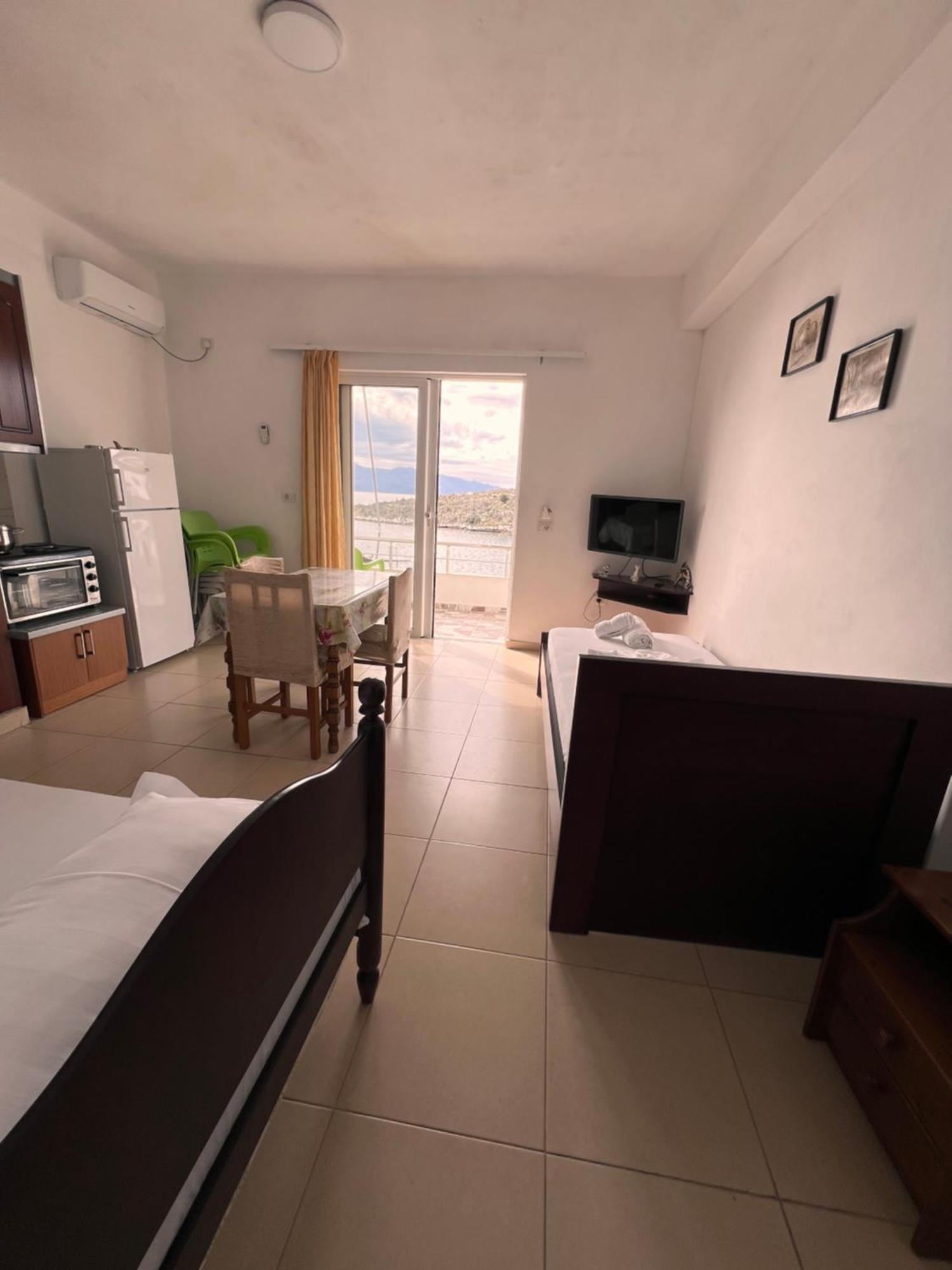 Majki Beach Apartments Саранде Екстериор снимка