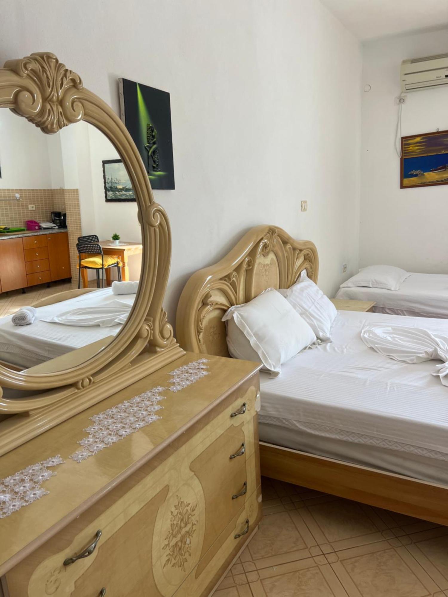 Majki Beach Apartments Саранде Екстериор снимка