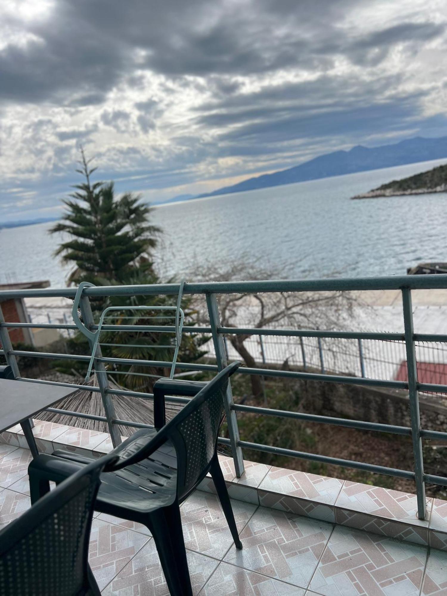 Majki Beach Apartments Саранде Екстериор снимка
