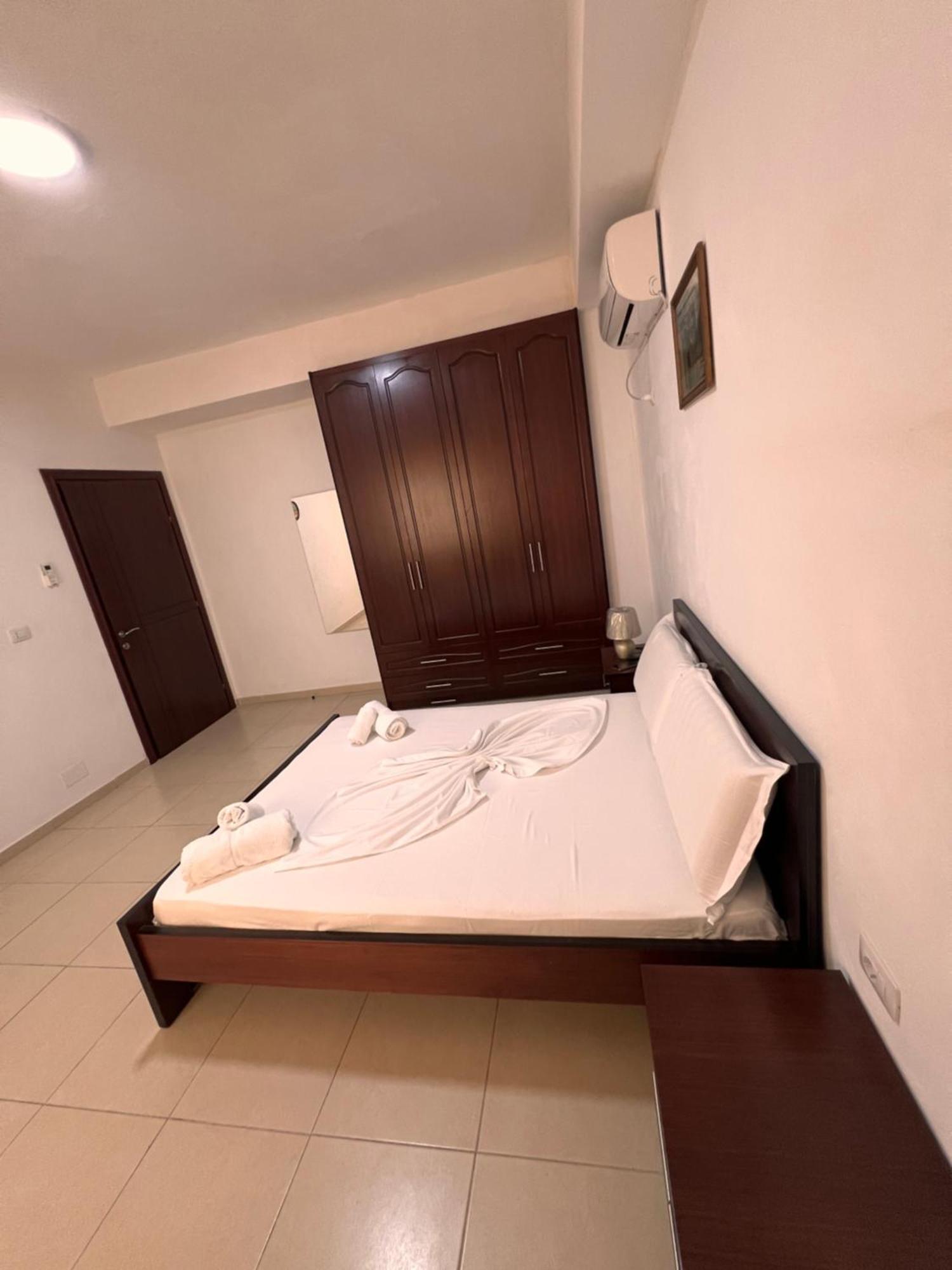 Majki Beach Apartments Саранде Екстериор снимка